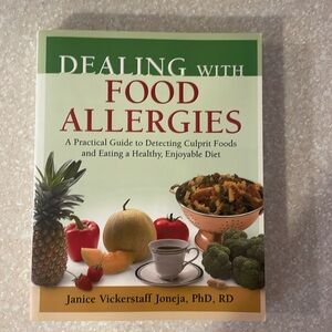 Book: dealing with food allergies